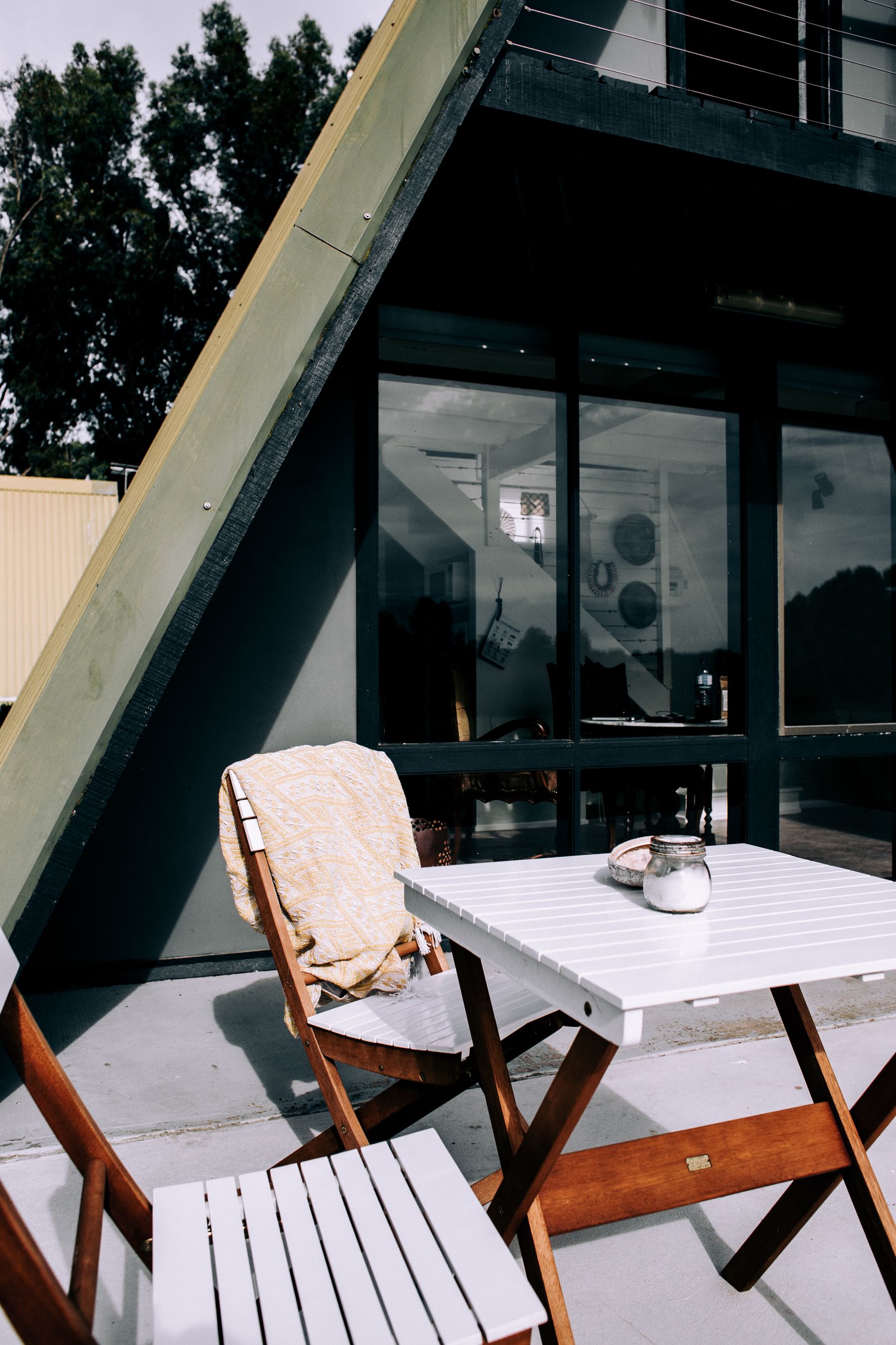 Terrasse avec mobilier extérieur